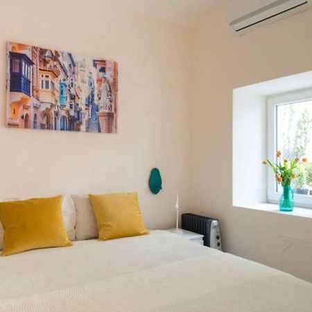 Cospicua Authentic Gf Apartment With Terrace At The 3 Cities Marina מראה חיצוני תמונה