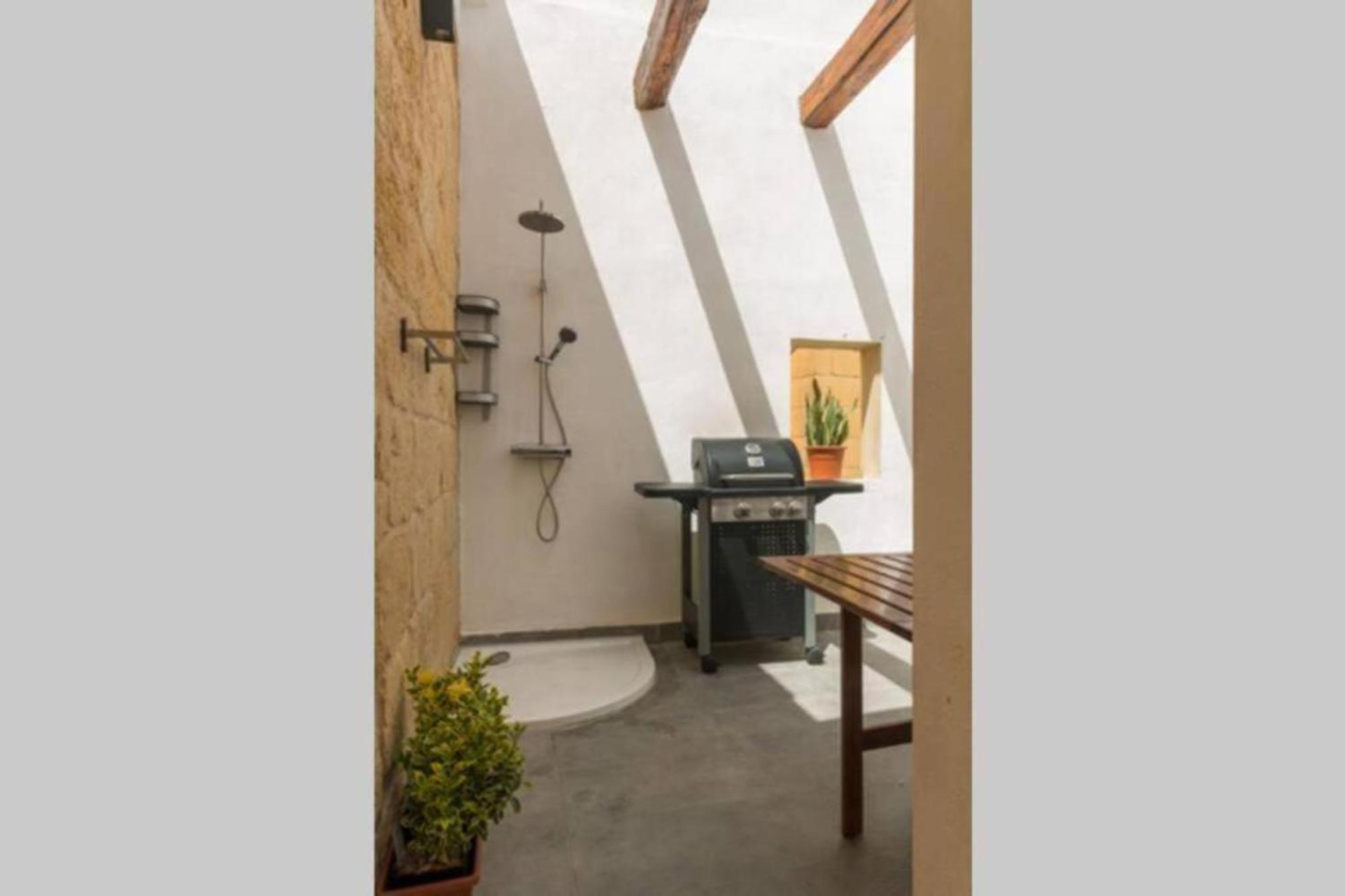 Cospicua Authentic Gf Apartment With Terrace At The 3 Cities Marina מראה חיצוני תמונה
